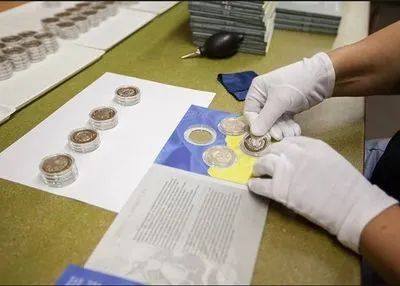 НБУ в прошлом году реализовал памятных монет почти на 140 млн грн