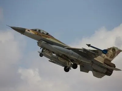 Ізраїль атакував об'єкти в секторі Гази у відповідь на обстріл