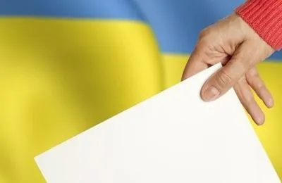Більше половини українців мають доступ до місцевого самоврядування