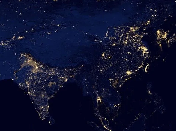 Кількість людей без електрики вперше впала нижче мільярда