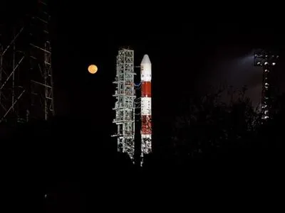 Индия отправила на орбиту самый легкий в мире спутник, собранный студентами