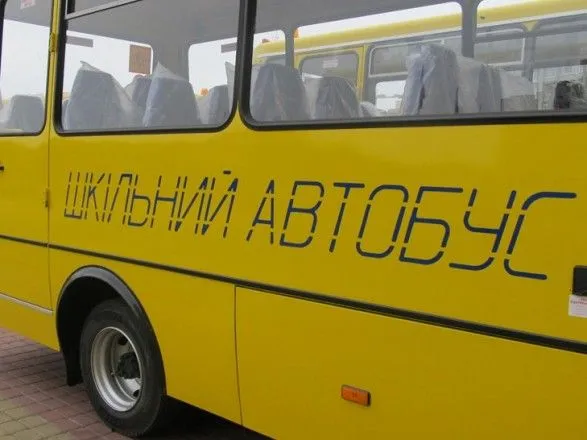 na-kiyivschini-diti-otruyilisya-pislya-poyizdki-u-shkilnomu-avtobusi
