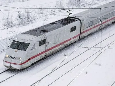 У Німеччині через загрозу вибуху поїзда евакуювали 500 осіб