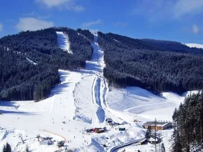 У Карпатах відшукали 4 заблукалих сноубордистів