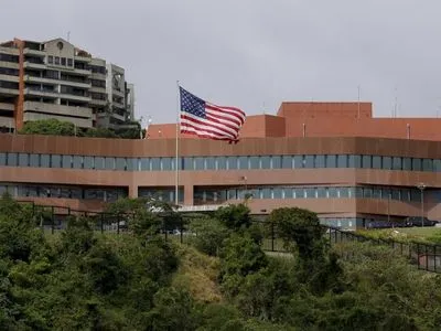 Сполучені Штати відкликають частину своїх дипломатів з Венесуели