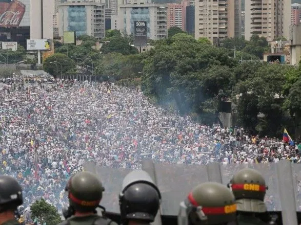 Количество задержанных во время протестов в Венесуэле достигло 791