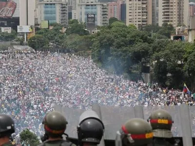 Количество задержанных во время протестов в Венесуэле достигло 791