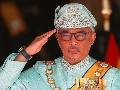 Новый король Малайзии принес присягу