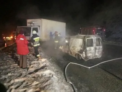 В результате ДТП сгорел автомобиль, есть погибший