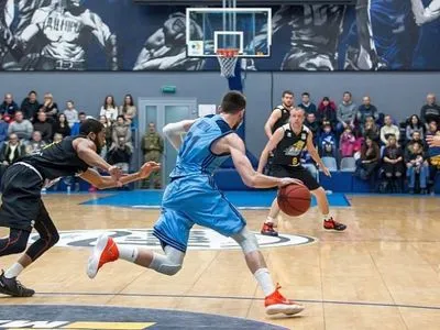 Баскетболисты "Днепра" прервали шестиматчевую победную серию "Киев-Баскет"