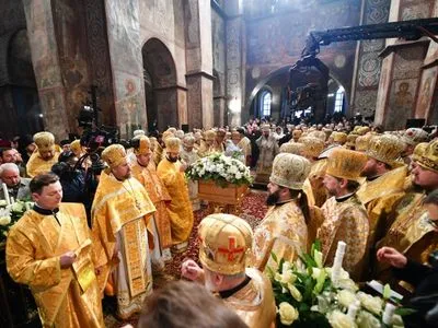 Розпочалась церемонія інтронізації митрополита Епіфанія