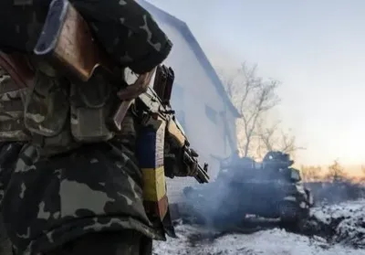 Бойовики на Донбасі 4 рази обстріляли позиції українських військ
