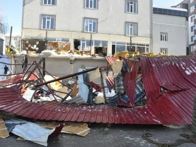 В Турции обвалилась крыша кафе, есть погибший и пострадавшие