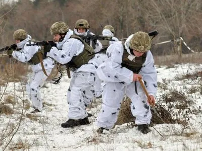 Окупанти на Донбасі набирають військовослужбовців до особового складу – розвідка