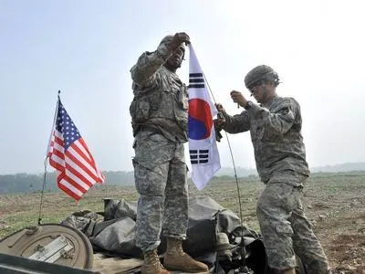 Южная Корея согласилась выделять 1 млрд долларов на содержание войск США