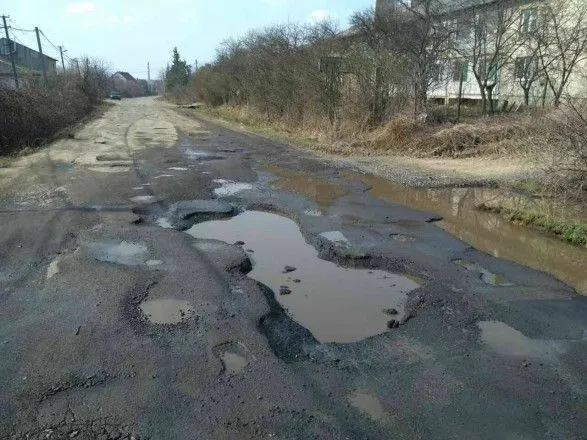 "Укравтодор" в этом году возьмется за ремонт дорог Закарпатья