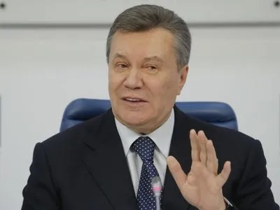 Янукович заявив, що може виїжджати у будь-яку країну