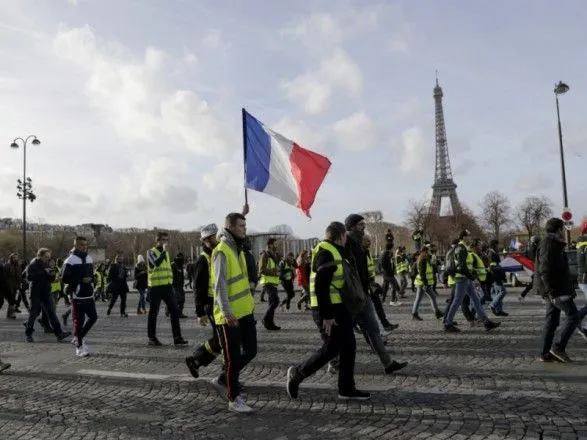 На акції "жовтих жилетів" у Парижі затримали 17 осіб