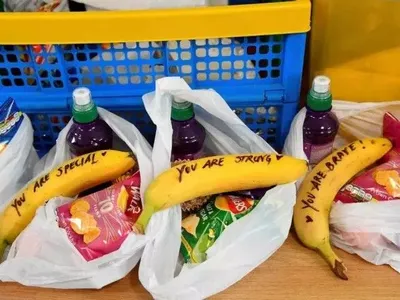 Секс-работницам не раздали бананы с посланиями от Меган Маркл