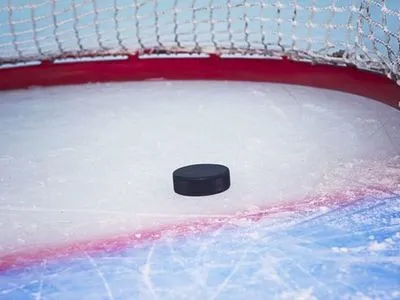 На юного казахского хоккеиста упали футбольные ворота: ему удалили часть черепа
