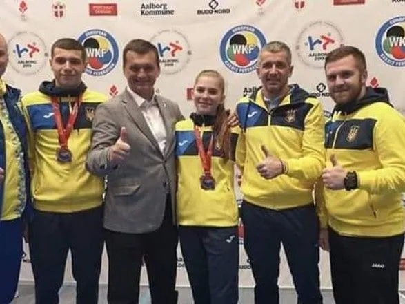 ukrayinski-karatisti-viboroli-kilka-medaley-yuniorskogo-chye