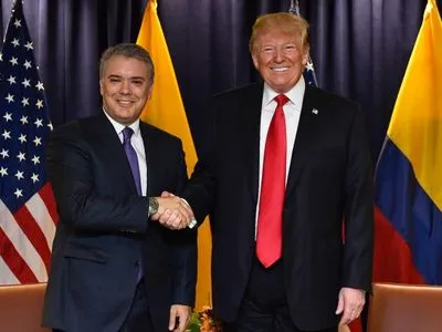 США и Колумбия предпримут шаги для разрешения кризиса в Венесуэле