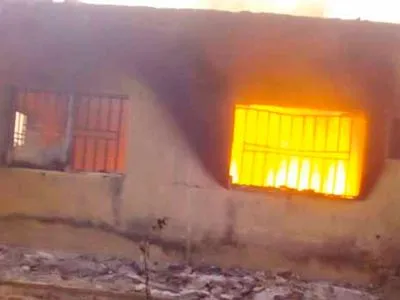 Вибори у Нігерії: у пожежі знищені 5 тис. пристроїв для ідентифікації виборців