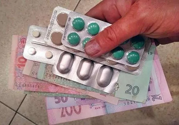 В уряді пообіцяли нову програму зі зниження цін на ліки вже з березня