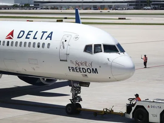 В США 5 пассажиров самолёта пострадали из-за турбулентности