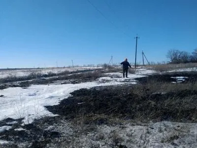 На Донбасі через обстріл зірвано ремонт на ЛЕП