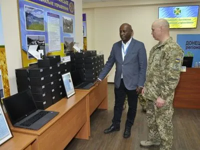ООН передала прикордонникам Донбасу відеореєстратори та ноутбуки