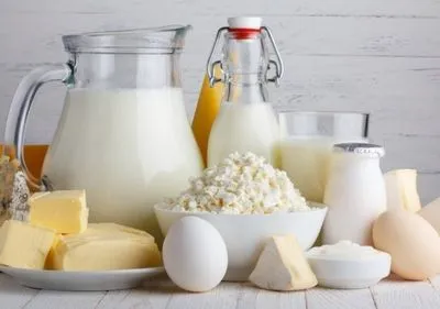На молочні продукти українці витрачають більше за європейців - експерт