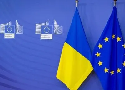 Порошенко закликав Єврокомісію підтримати “Азовський пакет” санкцій проти Росії