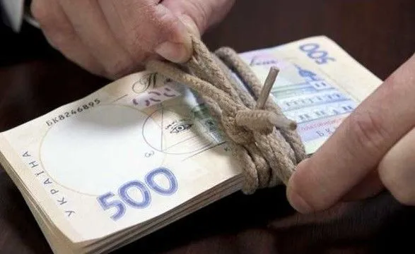 Аферисты украли у пенсионерки деньги, подменив их газетой