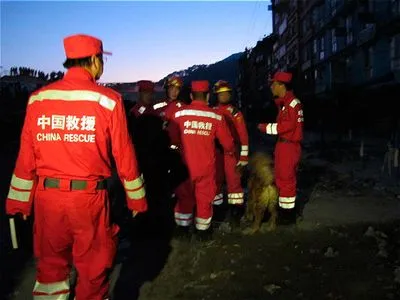 В результате обрушения дома на востоке Китая пострадали 17 человек