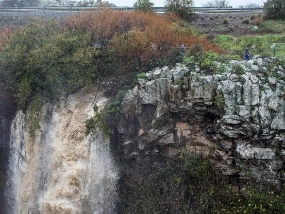 Вперше за п'ять років на півночі Ізраїлю вирують потужні водоспади