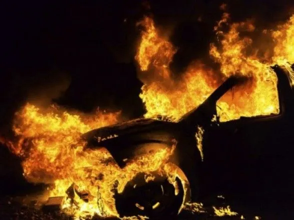 В Одесі підпалили автомобіль місцевого жителя