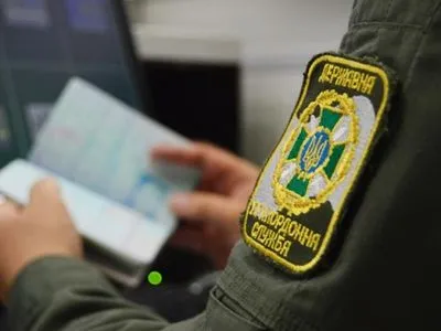 Гражданка РФ в обход кабин паспортного контроля пыталась попасть в Молдову