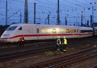 В Швейцарии сошел с рельсов высокоскоростной поезд