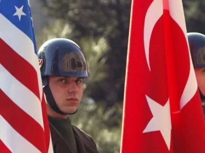 Переговоры США и Турции о буферной зоне на северо-востоке Сирии продолжаются - Госдеп
