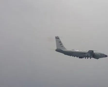 Літак американських ВПС провів розвідку біля берегів Криму
