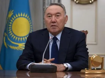 Назарбаев распустил правительство на фоне протестов против падения уровня жизни