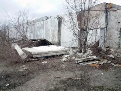 В Днепропетровской области на мужчину упала железобетонная плита