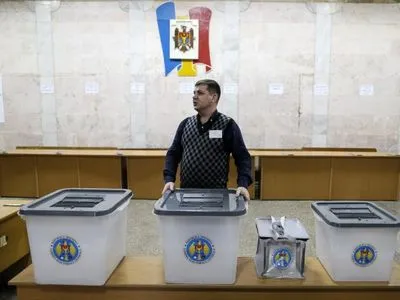 Явка на виборах у Молдові склала майже 50%