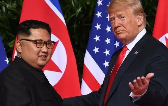 Трамп и Ким Чен Ын встретились во второй раз