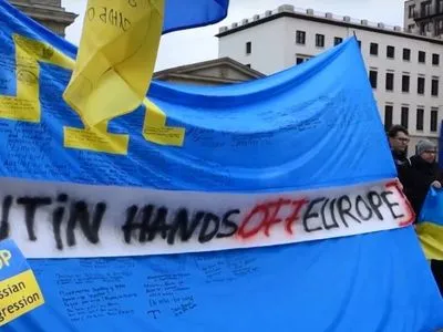 У Берліні пройшла акція на підтримку кримських татар і військовополонених моряків