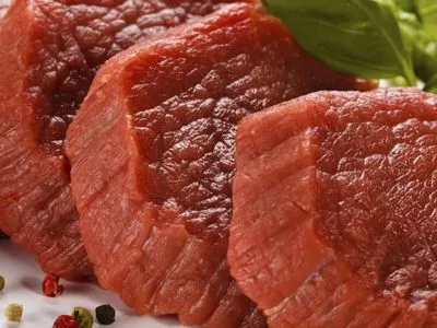 В Україну тимчасово заборонили ввозити польську яловичину