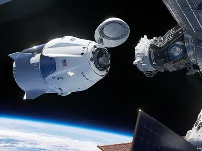 Опубликовано видео стыковки корабля Crew Dragon с МКС