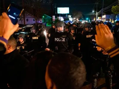 В США полиция арестовала 84 человека на демонстрации против беспредела полицейских