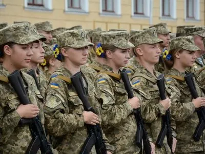 З нового навчального року дівчата матимуть можливість навчатися у військових ліцеях